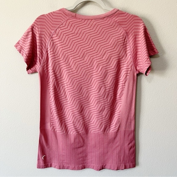 ZYIA Active Poppy Chevron Short Sleeve Tee Shirt Pink Size Medium - Picture 6 of 7